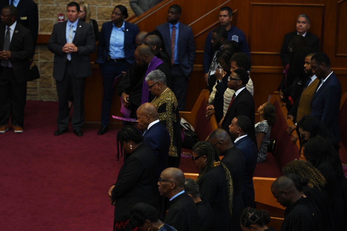 At Bronx church, Mayor Adams again vows to work through criminal indictment: 'I'm not going to resign, I'm going to reign' 2