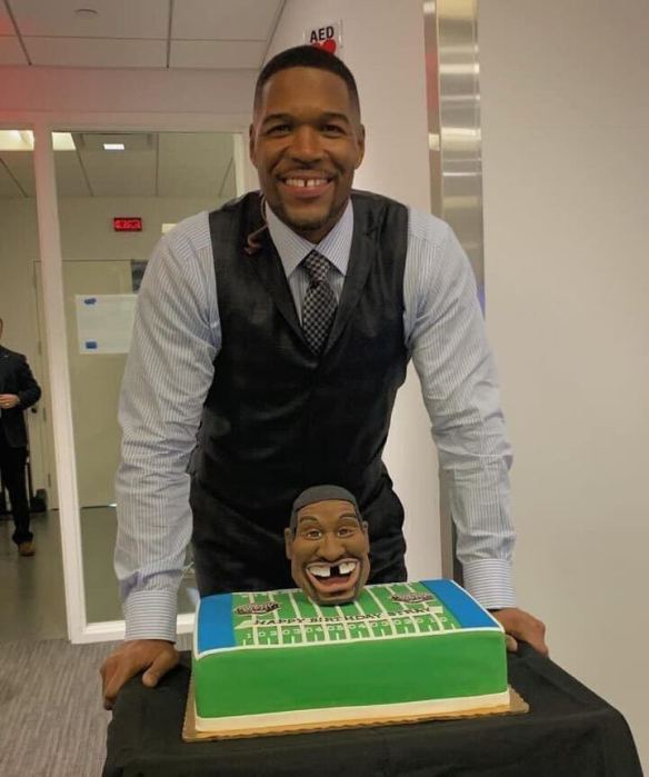 The Cake Don: Where sports meets a passion for pastry 3 Michael Strahan Don Donneruno Cake Don