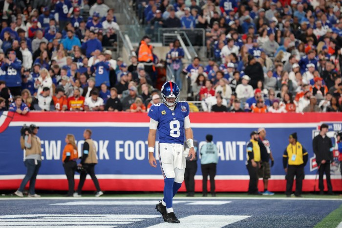 Daniel Jones 'still processing' idea of leaving Giants mid-season after benching 2 Daniel Jones Giants Bengals