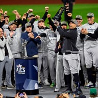 Yankees celebrate ALCS heading to World Series