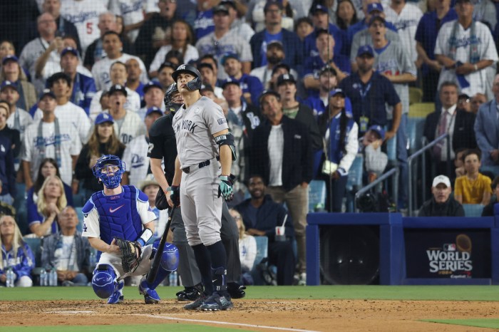 Giancarlo Stanton home run Yankees Dodgers Game 1 World Series