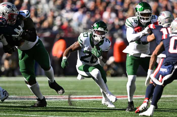 NFL Week 4 Sports Betting: Breece Hall Props, Jets vs Dolphins MNF Odds 2 Breece Hall Jets