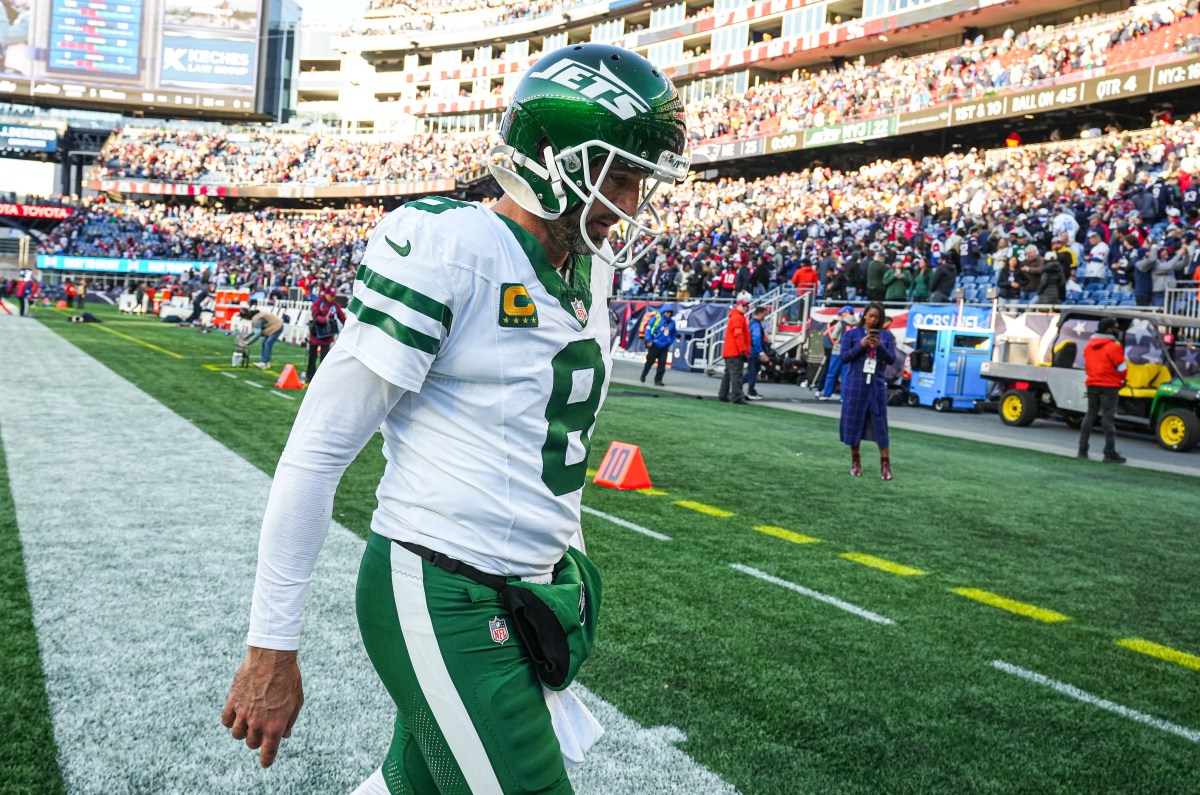 Jets collapse late, nightmare season continues in 25-22 loss to Patriots 3