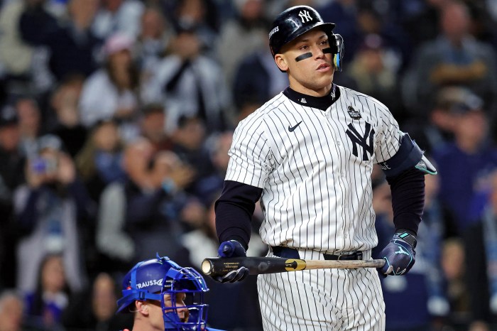 Dave Roberts, Dodgers urgent not to let Yankees 'up for air' in World Series 2 Aaron Judge strikeout World Series Yankees Dodgers