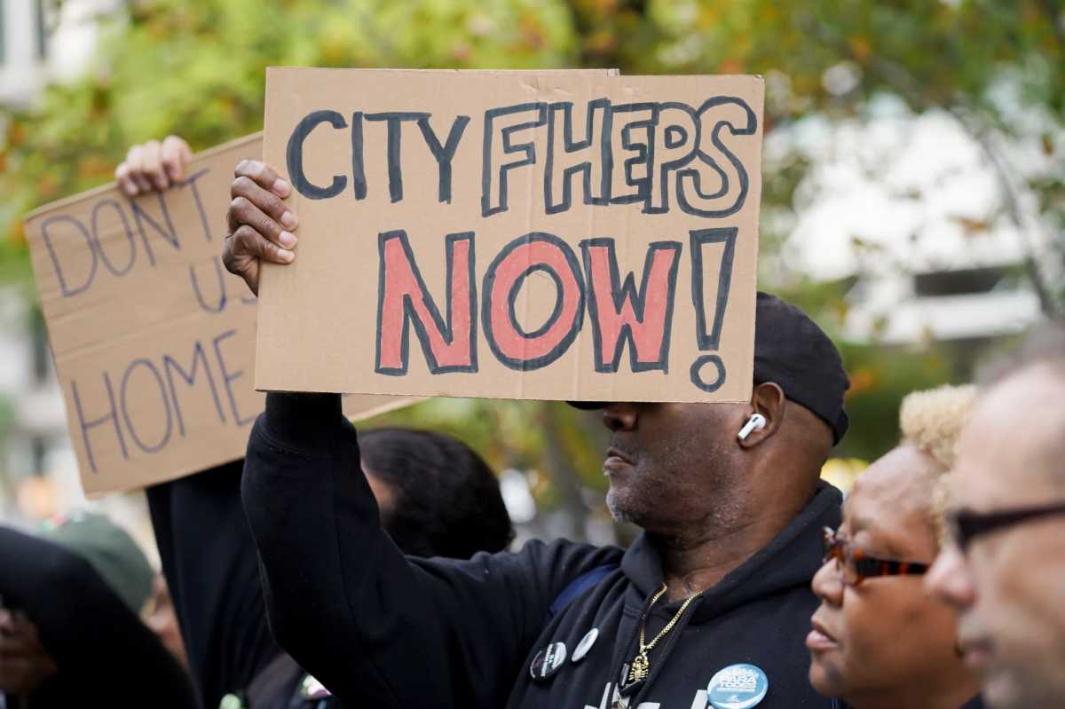 State Comptroller Tom DiNapoli, in a new audit, found the city's mismanagement of its housing voucher program, CityFHEPS, caused major delays in housing homeless families.