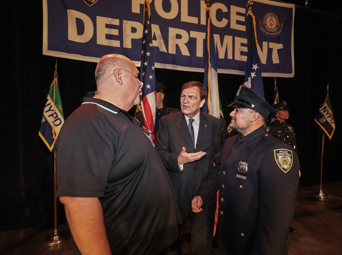 Newly-minted NYPD officer celebrates graduation with a retired sergeant who helped save his family after collision 4