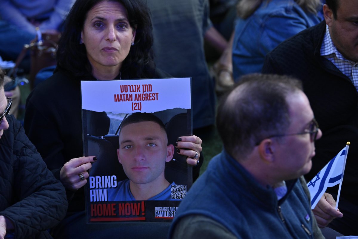 Oct. 7 anniversary: Thousands gather in Central Park to mourn hostages and victims at memorial ceremony 7