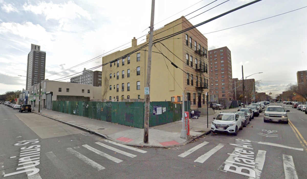 Teenage boy in Brooklyn busted for violent rape of woman: NYPD 2 Site of Brooklyn rape