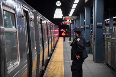 Police officer at Brooklyn subway stabbing