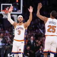 Knicks stay hot with 112–110 victory over Lakers 10 Josh Hart Mikal Bridges Knicks Nets