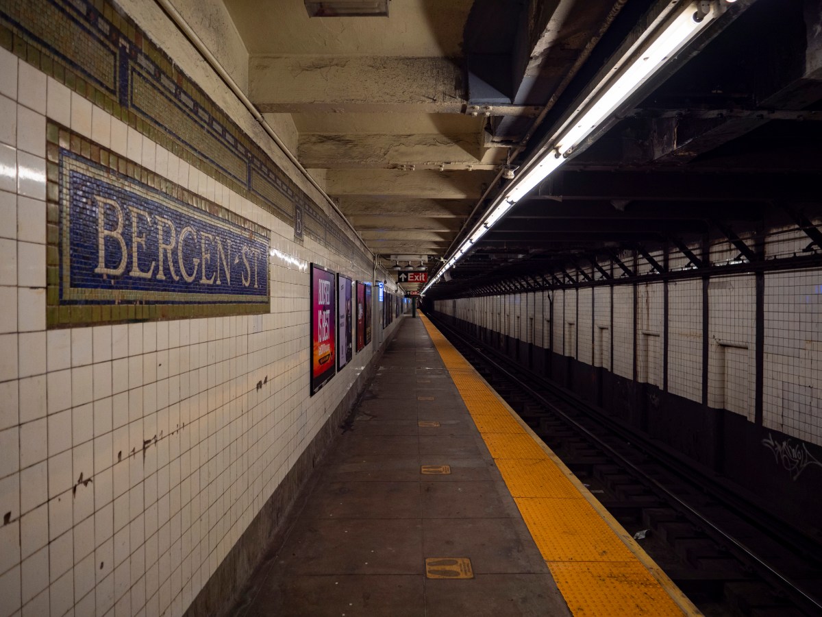 Brooklyn subway station where robber struck