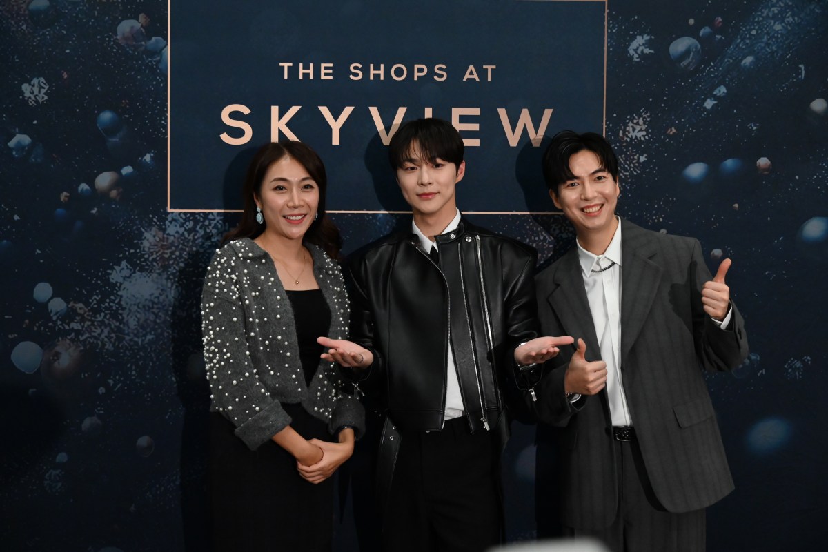 Translator Haye Lee, Bae In-Hyuk and Marketing Director Wesley Sin