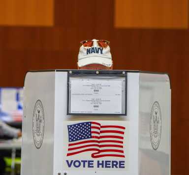 Person voting in election open primaries