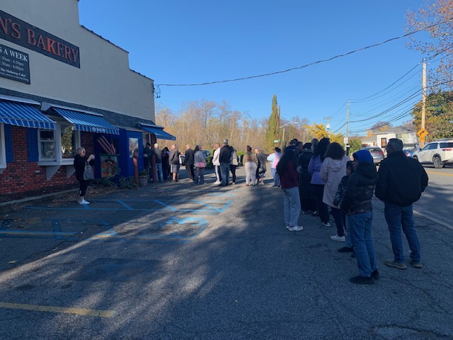 Whoopi Goldberg responds on Instagram to Staten Island bakery backlash 3 people line up outside a Staten Island bakery