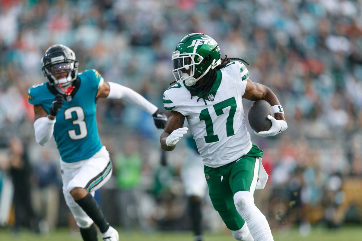 Davante Adams trade rumors: Jets taking calls for All-Pro WR or will release him | amNewYork