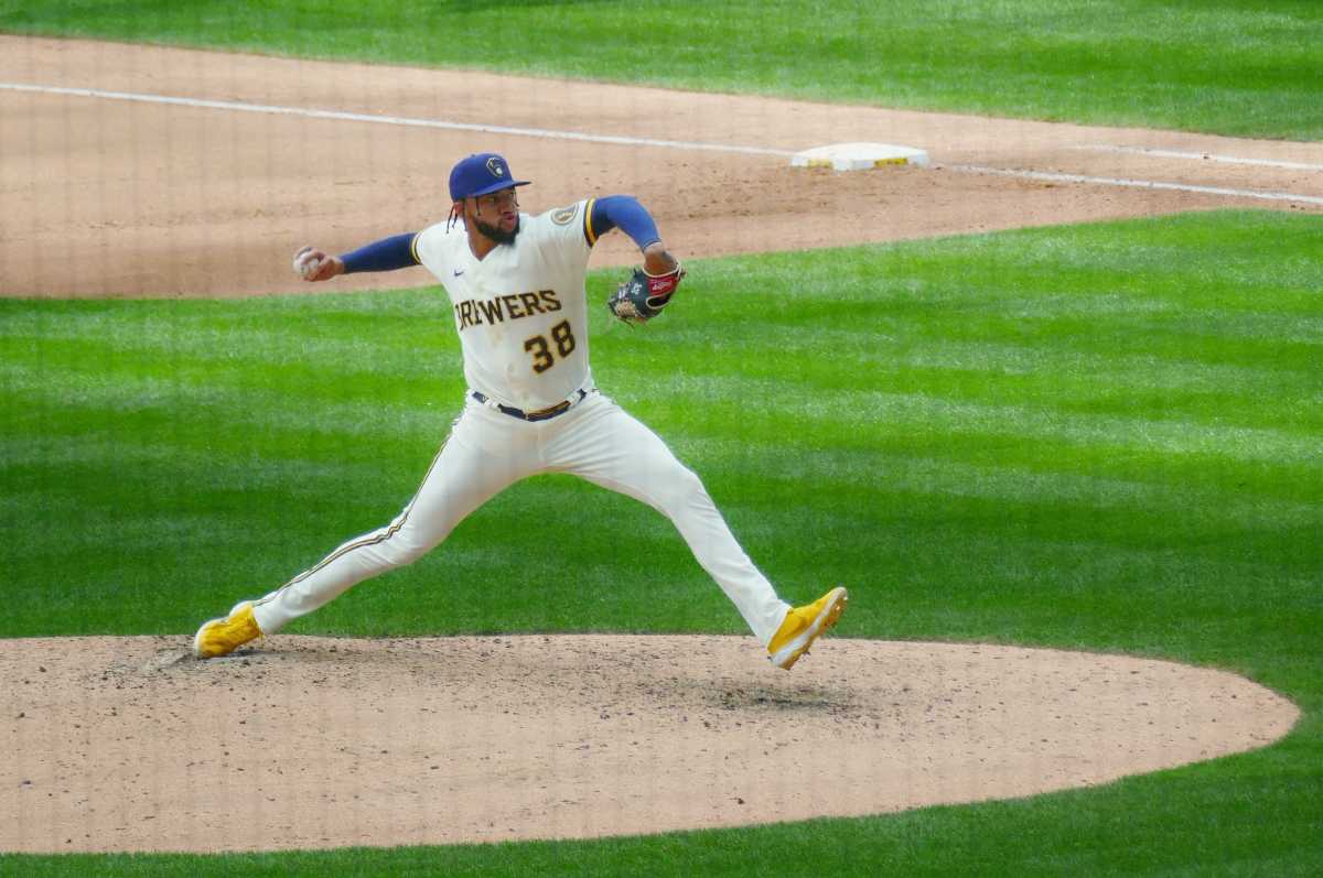 Devin Williams trade Yankees