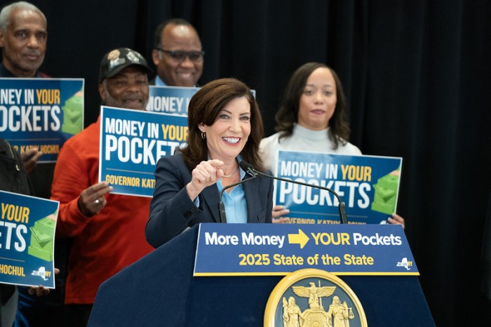 New Siena poll finds majority of New Yorkers prefer 'someone else' over Hochul in 2026 governor's race 2 Gov. Kathy Hochul after new poll