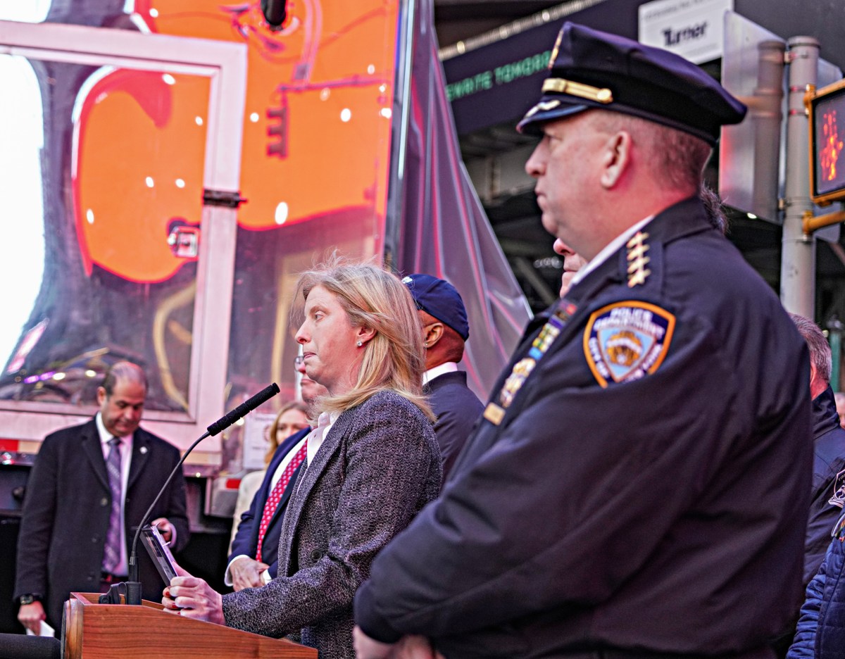 New Year's Eve: NYPD on heightened alert for Times Square celebration due to Middle East tensions 2