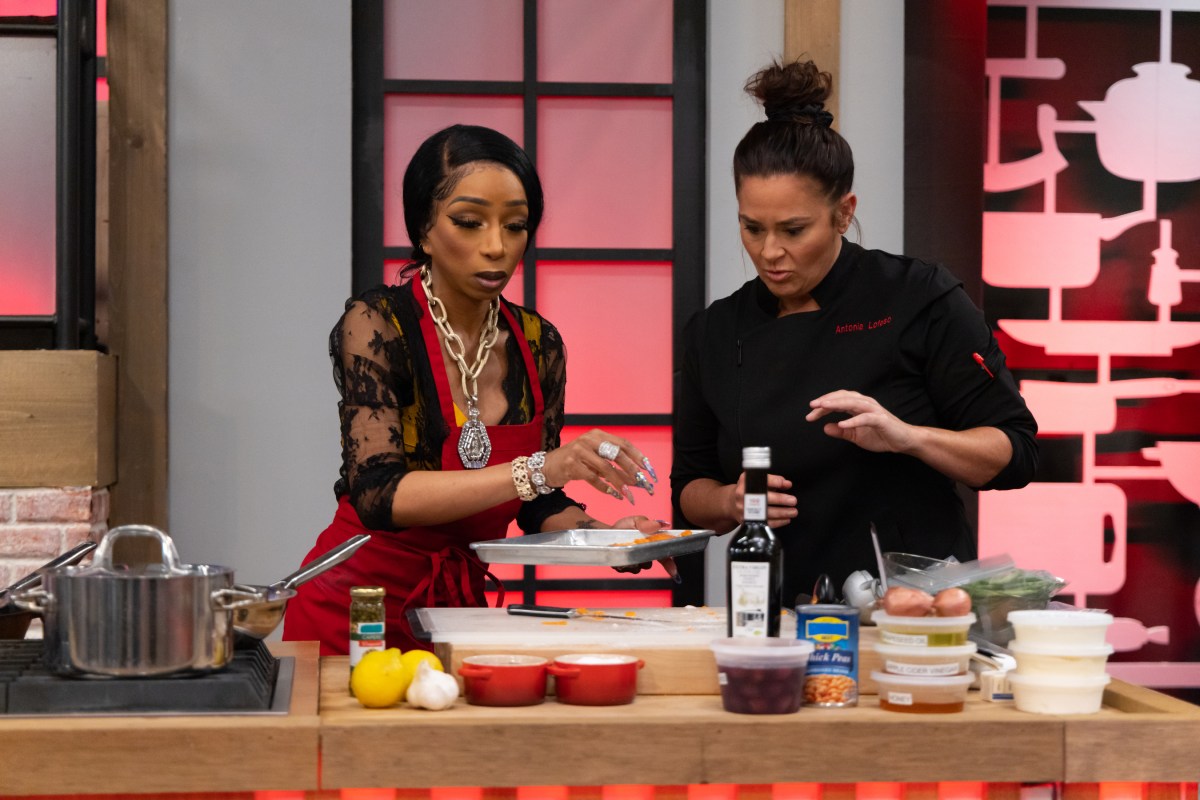 Reality shows stars facing off in new season of 'Worst Cooks in America Celebrity Edition: Heroes vs. Villains' 3 Co-Host Antonia Lofaso and Villain Tiffany Pollard in main dish challenge, as seen on Worst Cooks in America, Season 28, Heroes Vs Villains