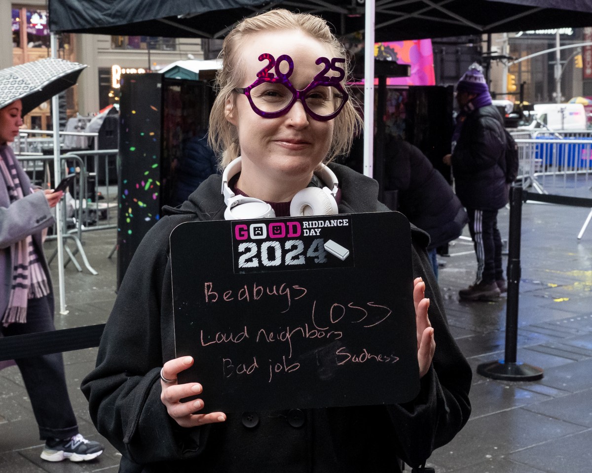 Good riddance! New Yorkers and tourists in Times Square say goodbye to problems of 2024 ahead of new year 6
