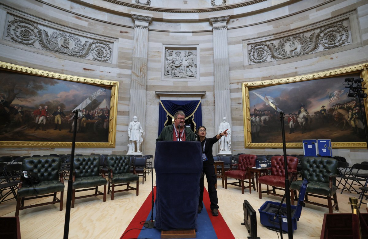 President Trump's Inauguration Day: How to watch, what to expect and more 2 Capitol workers prepare for Trump inauguration