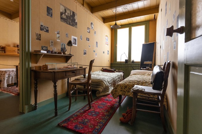 World premiere of 'Anne Frank: The Exhibition' to open in NYC on International Holocaust Remembrance Day 5 A replica of one of the bedrooms where the Frank family hid from the Nazis.