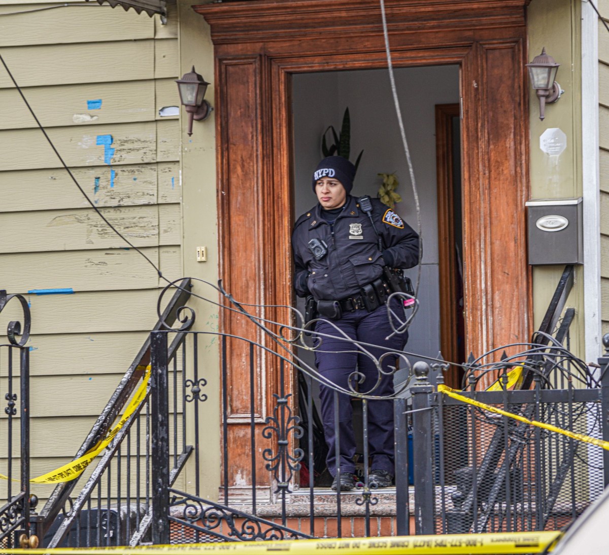 Queens stabbing leaves man dead, teenager in custody, in dispute with family who sublet room to victim 3