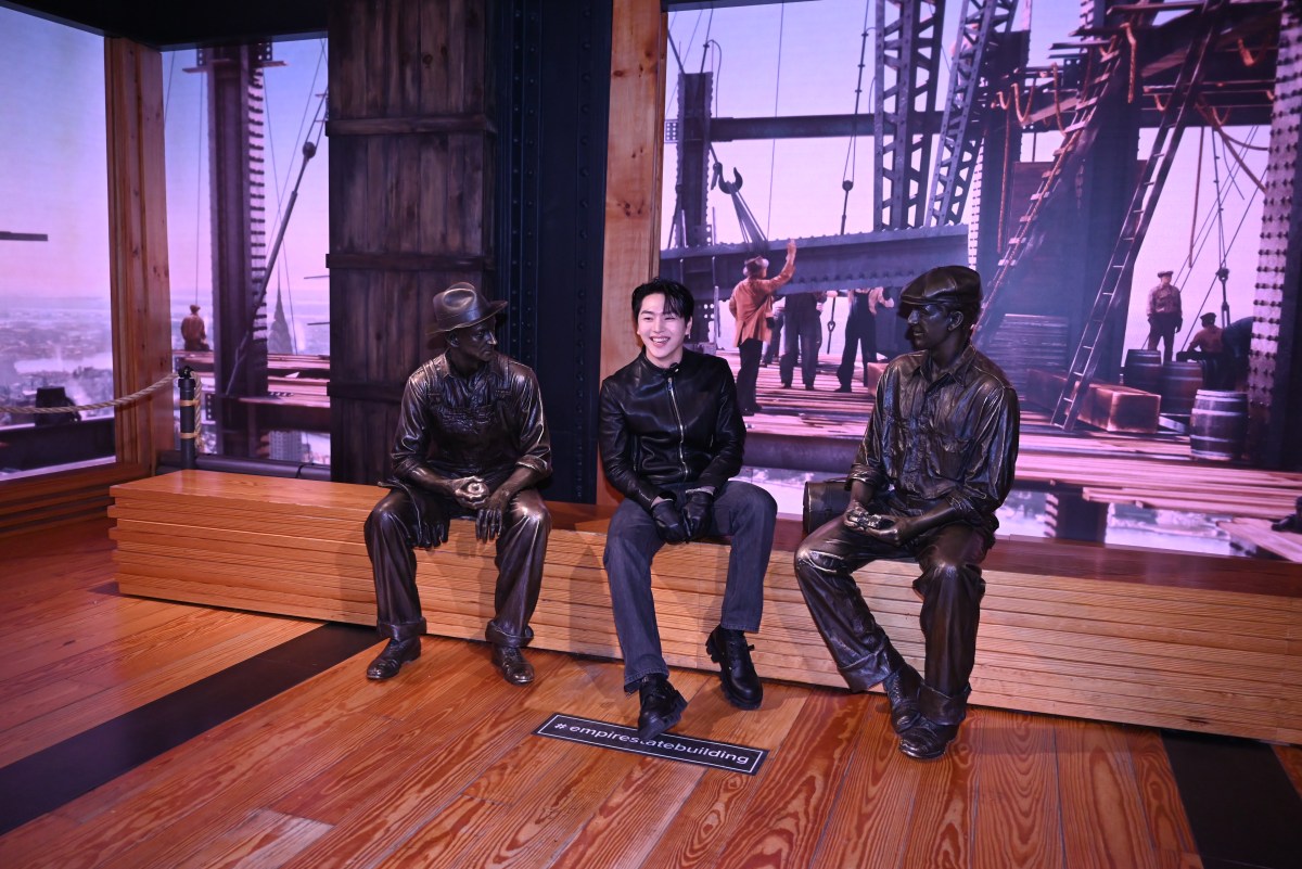 K-Pop rockstar KINO talks solo career and telling his truth at the top of the Empire State Building 3 KINO in the Empire State Building.