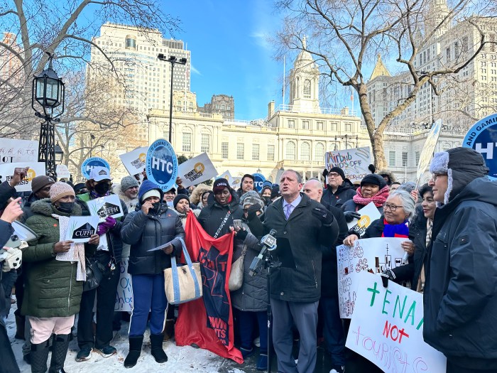Brad Lander joined the coalition on their efforts to reject Intro 1107, a bill from Airbnb that could eliminate thousands of units of housing.