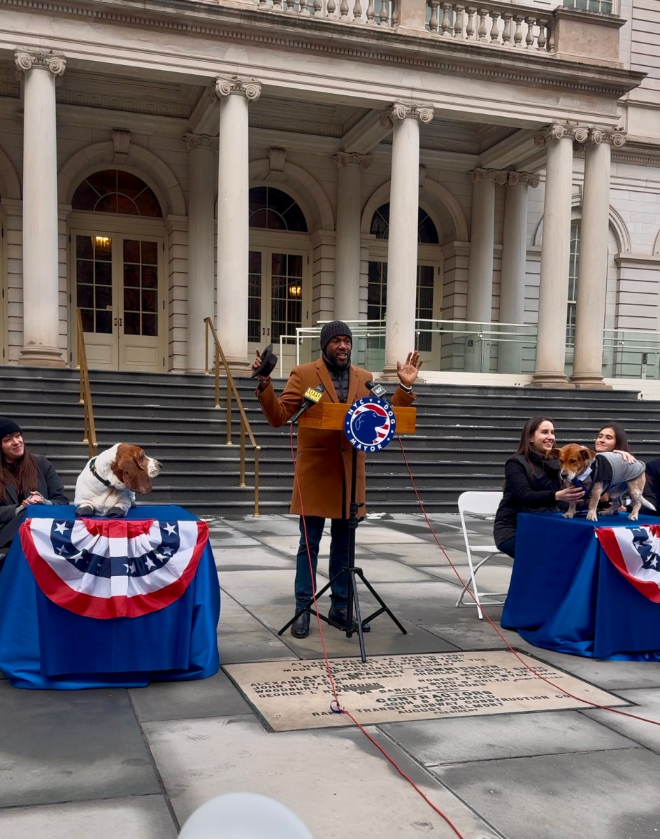 New York City inaugurates new dog mayor, Simon the Basset-Cattle Dog 3 Jumaane Williams at the dog mayor inauguration with Sally Long Dog and Simon the Basset-Cattle Dog.