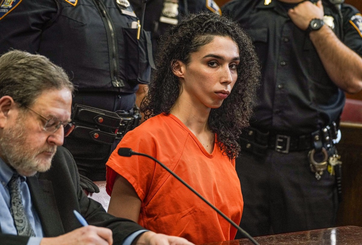 Jaia Cruz, accused of fatally stabbing a postal worker in Harlem earlier this month, pleaded not guilty during a chaotic Thursday court hearing that saw some audience members ejected as emotions ran high.
