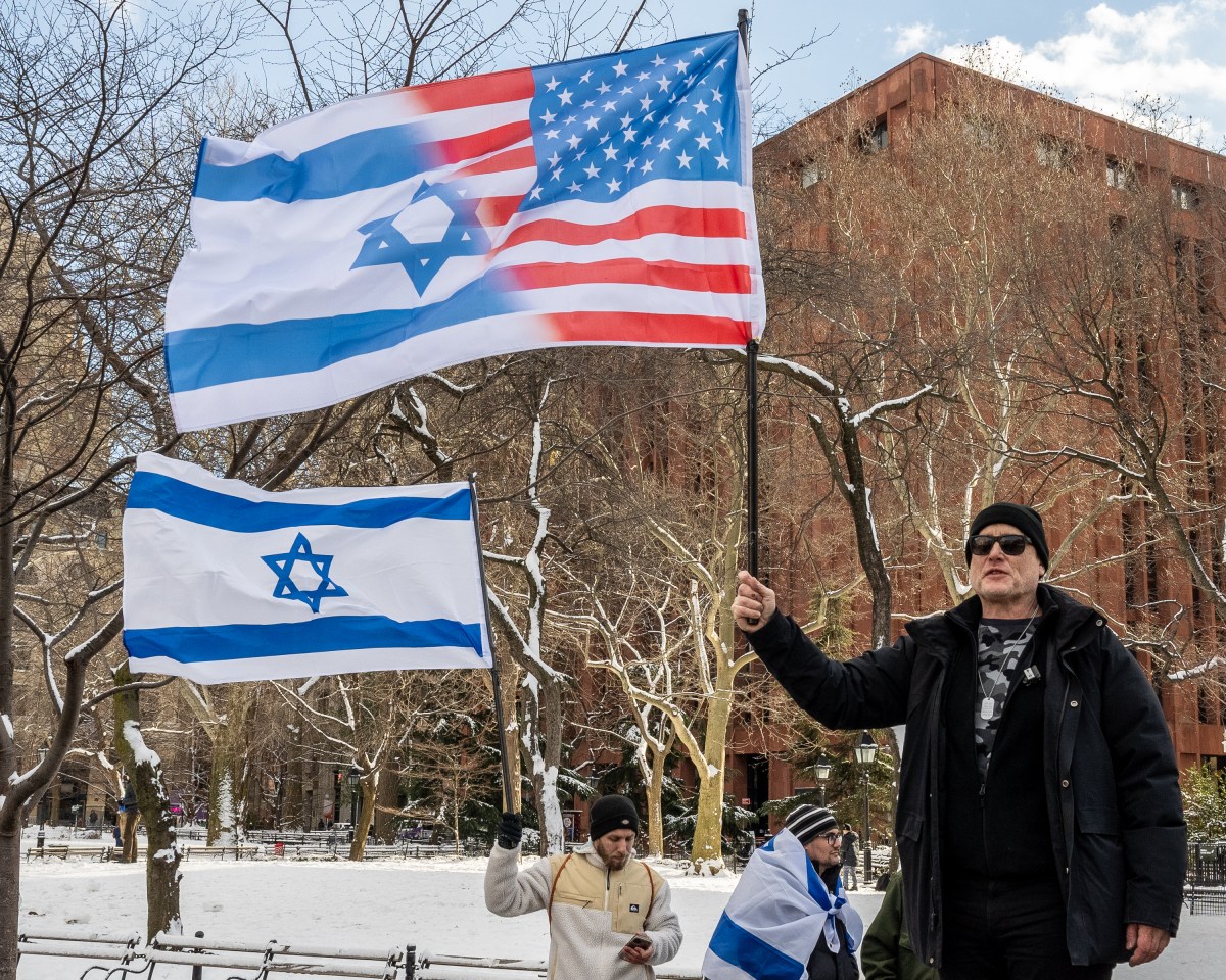 Ross Glick (front) said peace and stability in the Middle East would benefit all. 