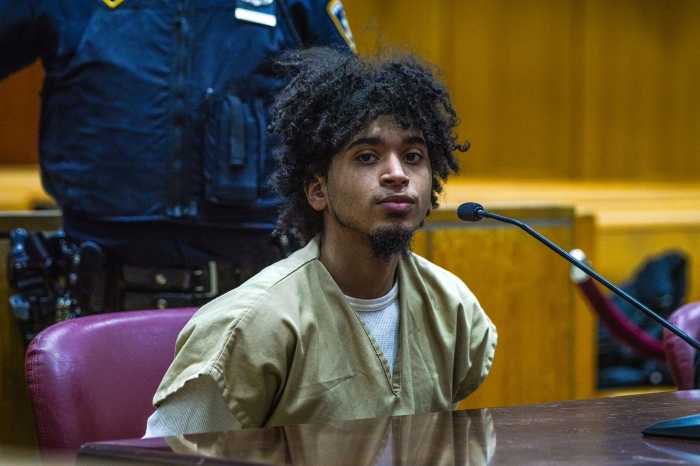 'What the f**k?!' Violent Midtown subway assault suspect who allegedly stomped on man's head 20 times shocked at bail amount 4 Suspect in violent Midtown subway assault