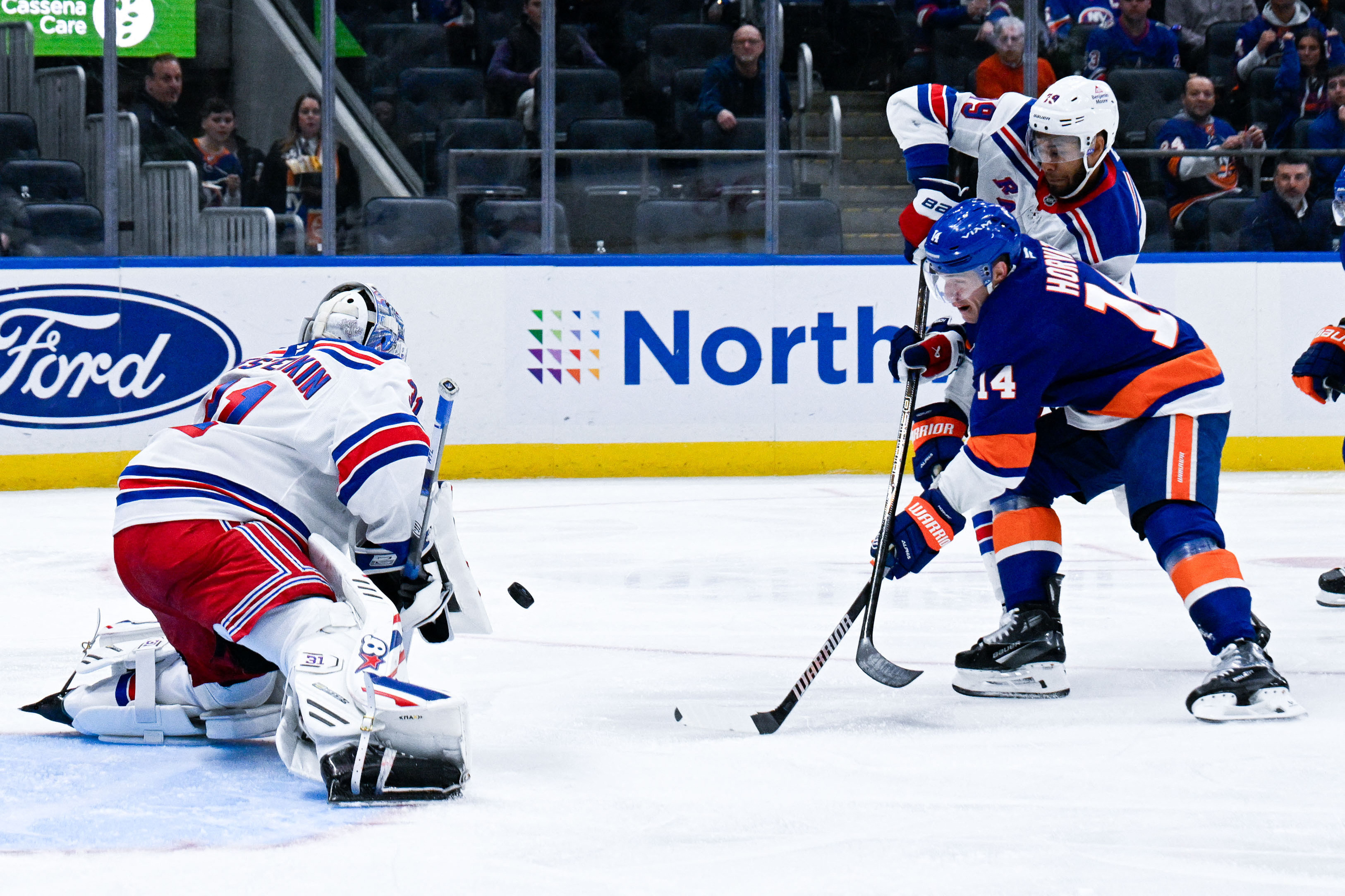 How Rangers overpowered Islanders to stay in playoff race: 3 takeaways 3 Igor Shesterkin Bo Horvat Islanders Rangers