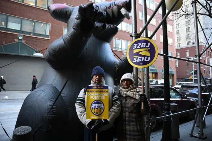 I live in fear': Essential workers rallying against Con Edison rate hike proposals | amNewYork