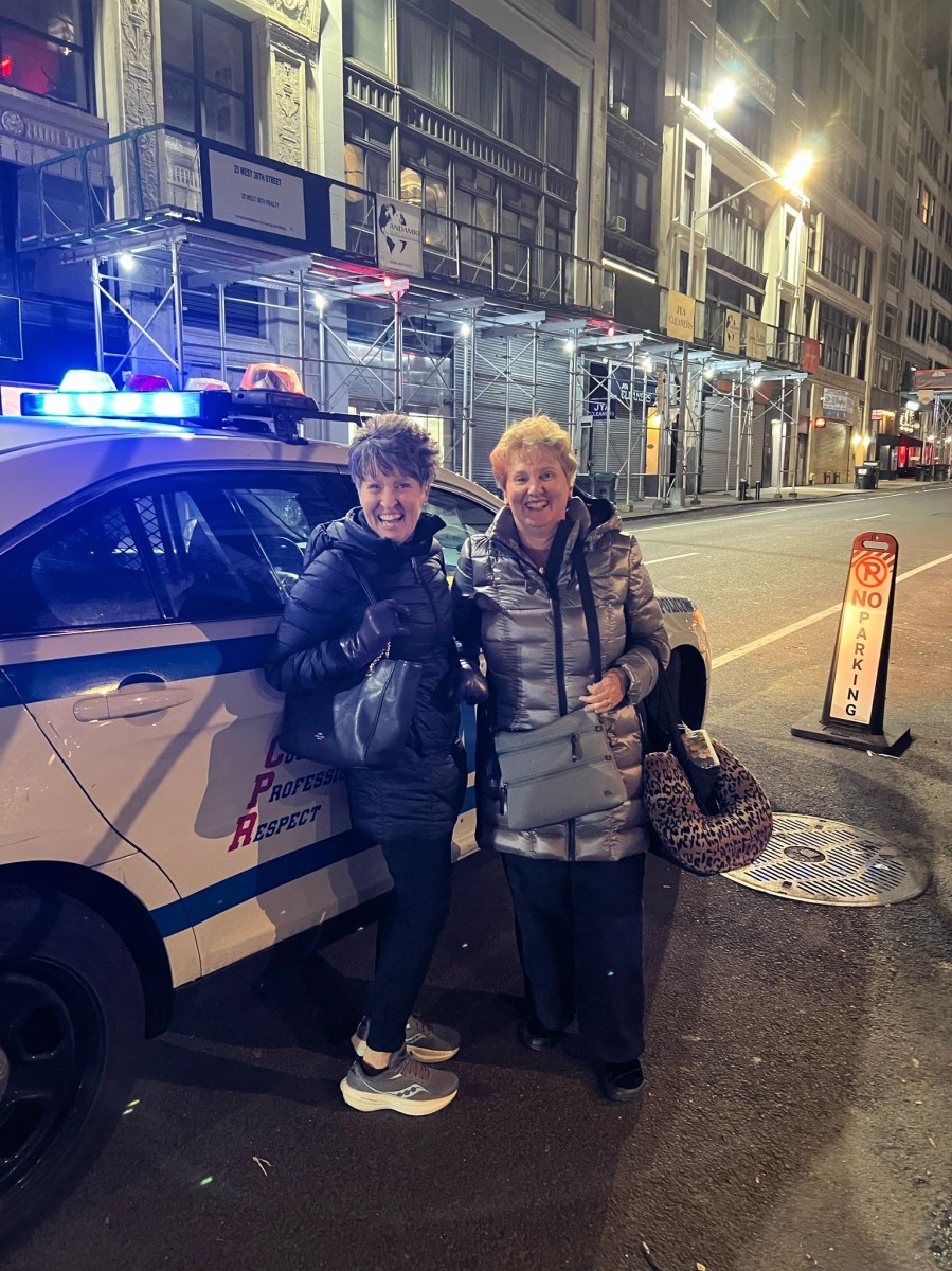 Lost and found: How two Texas tourists became a 'subway story' in the best way with an NYPD chief's help 4