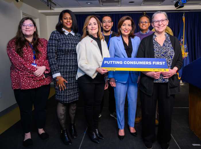 'Intolerable': Hochul pushes back at Con Edison's proposed rate hikes, says it makes New York less affordable 3 Governor Hochul fights