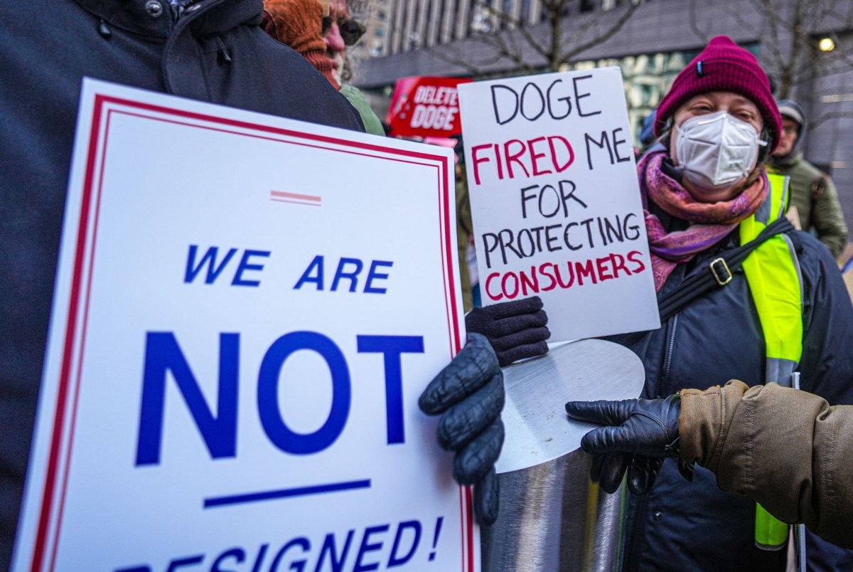 Federal workers in Manhattan protest Elon Musk and Donald Trump cutting government jobs: 'Delete DOGE' 3