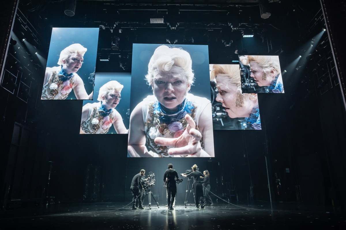 amBroadway | New York City's upcoming spring Broadway preview 2 Sarah Snook in "The Picture of Dorian Gray."