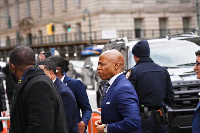 Mayor Adams entering court amid federal corruption case