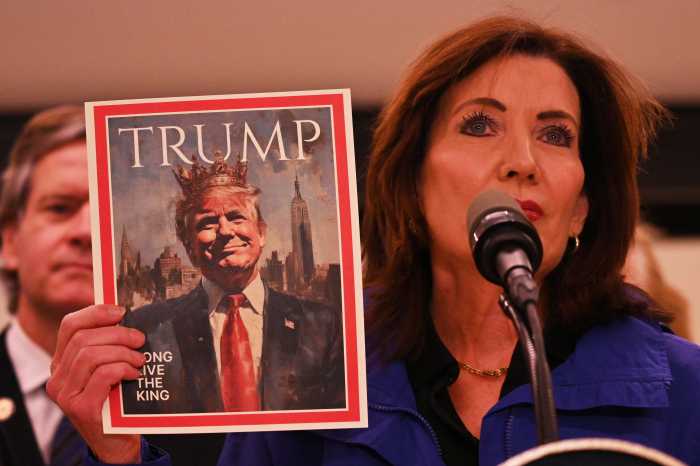 'We're in fight mode': Hochul slams 'King' Trump, stands firm in defense of congestion pricing amid federal challenges 6 "This is real life for New Yorkers." Governor Hochul and transit leaders oppose Washington's decision to kill congestion pricing.