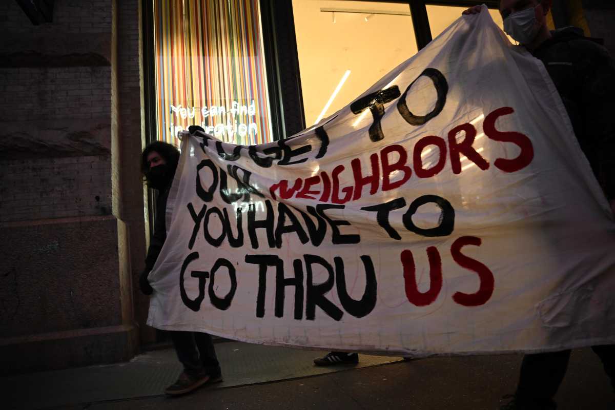 Protesters gather in lower Manhattan to denounce recent ICE activity in New York City 4