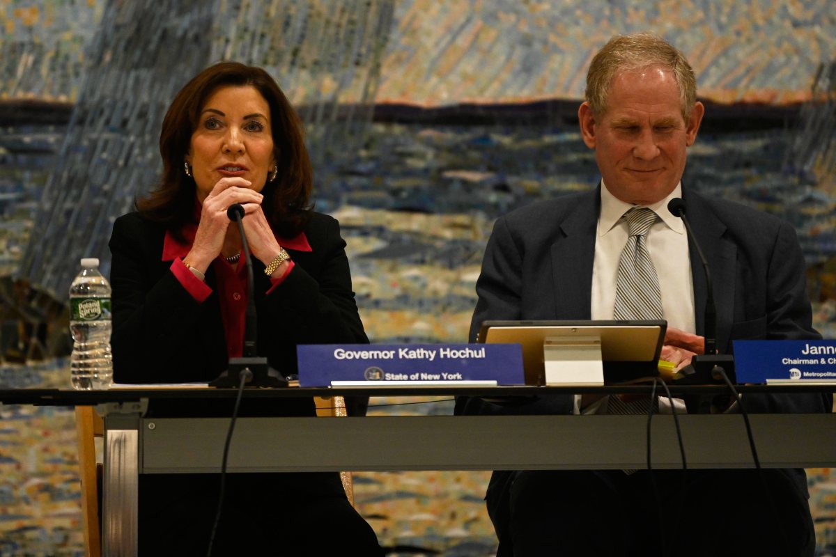 Gov. Kathy Hochul attends MTA board meeting to discuss future of congestion pricing