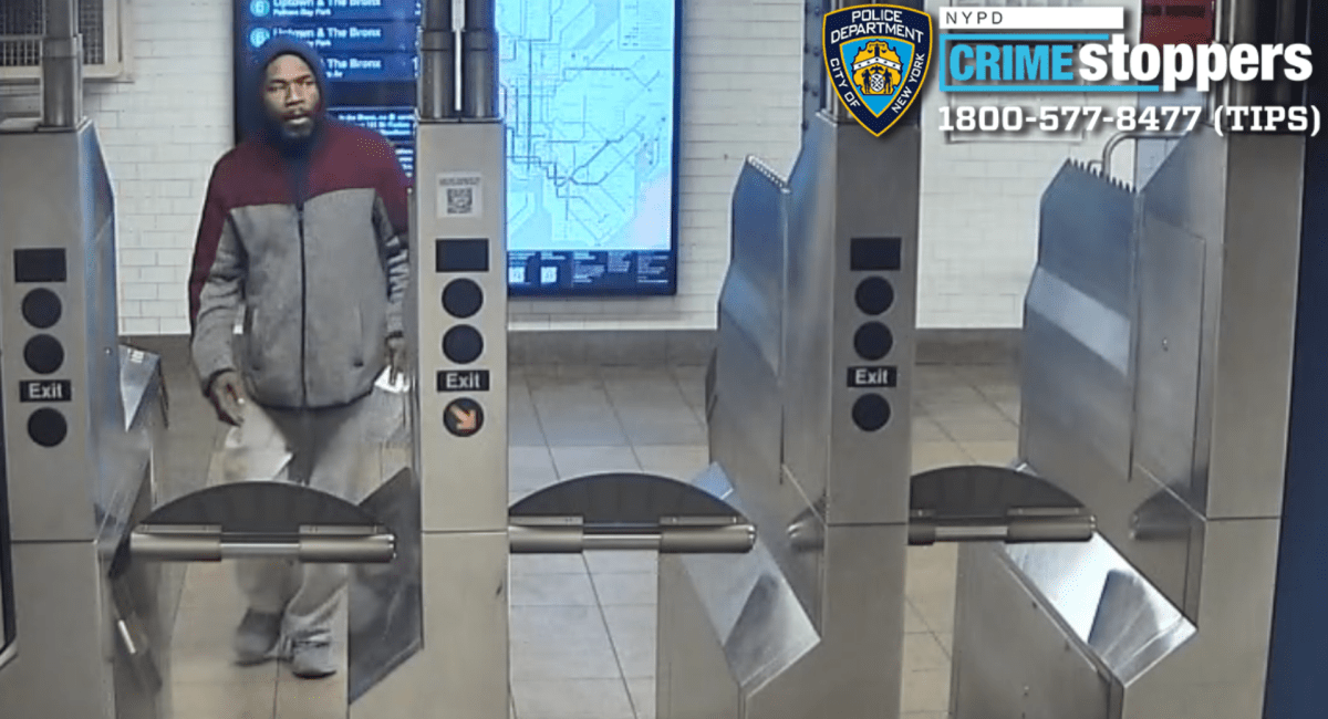Suspect sought for injuring 86-year-old woman at grocery store in Lenox Hill 3