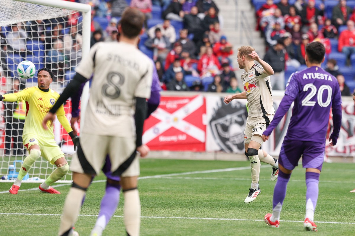 Red Bulls claw back twice to salvage 2-2 draw vs. Orlando | amNewYork