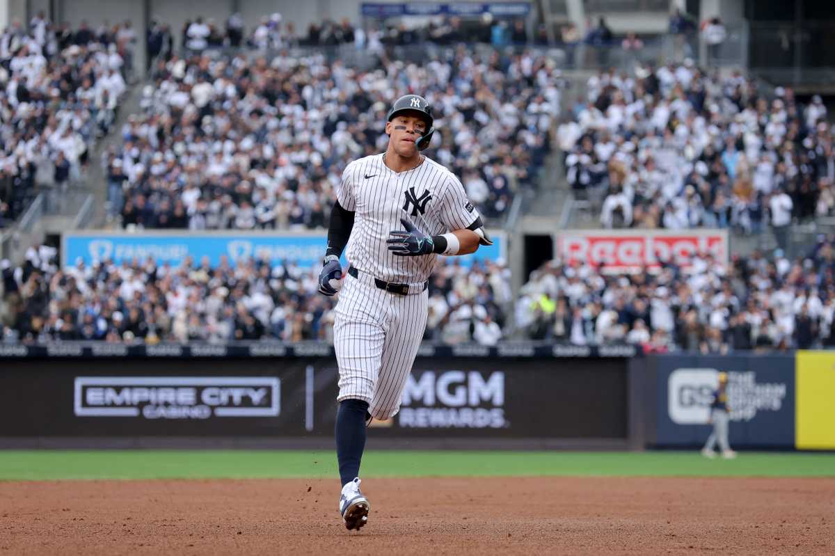 Aaron Judge Yankees Brewers home run