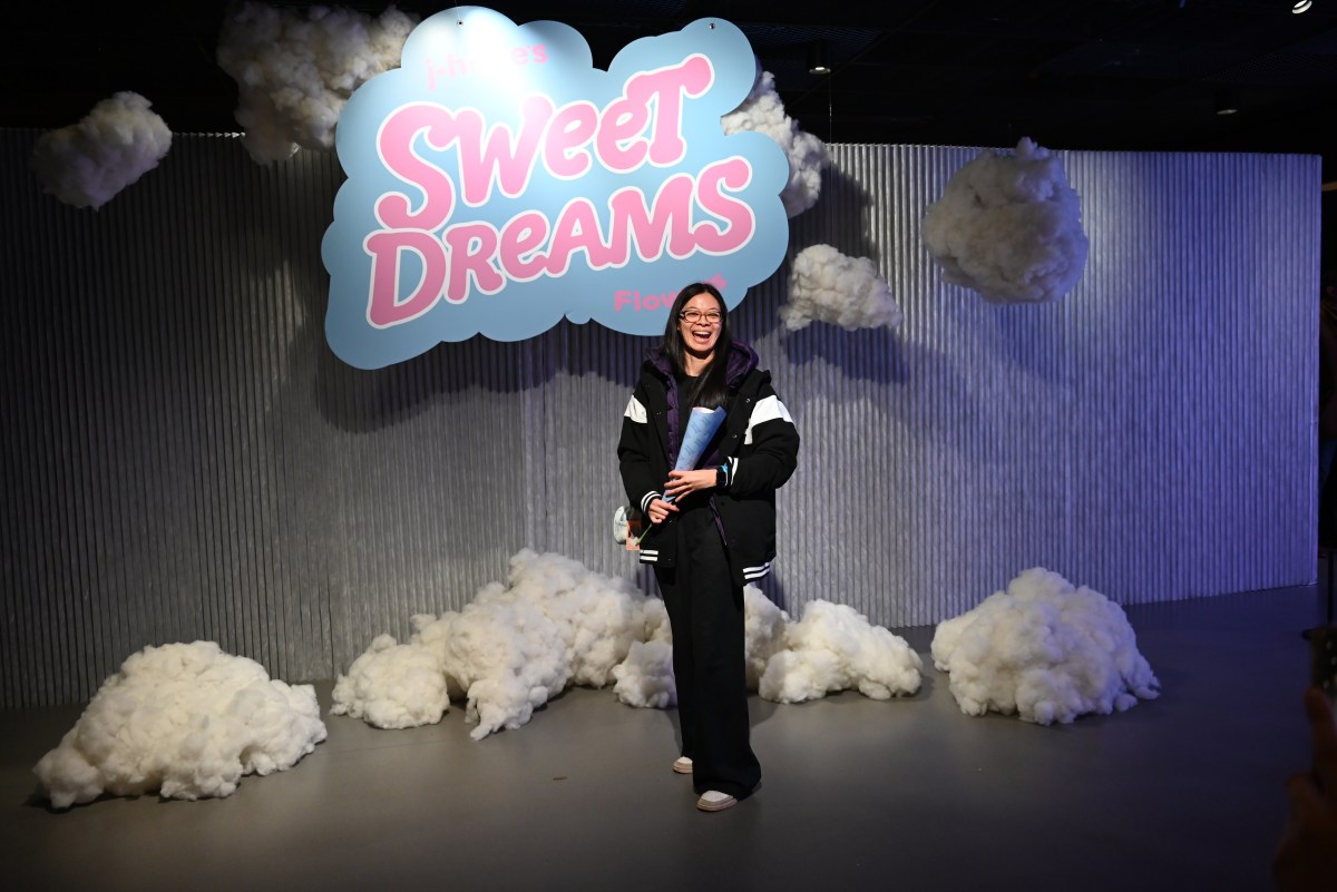 Thousands flock to BTS’ j-hope sold out Brooklyn shows, premiers new single ‘Mona Lisa’ 6