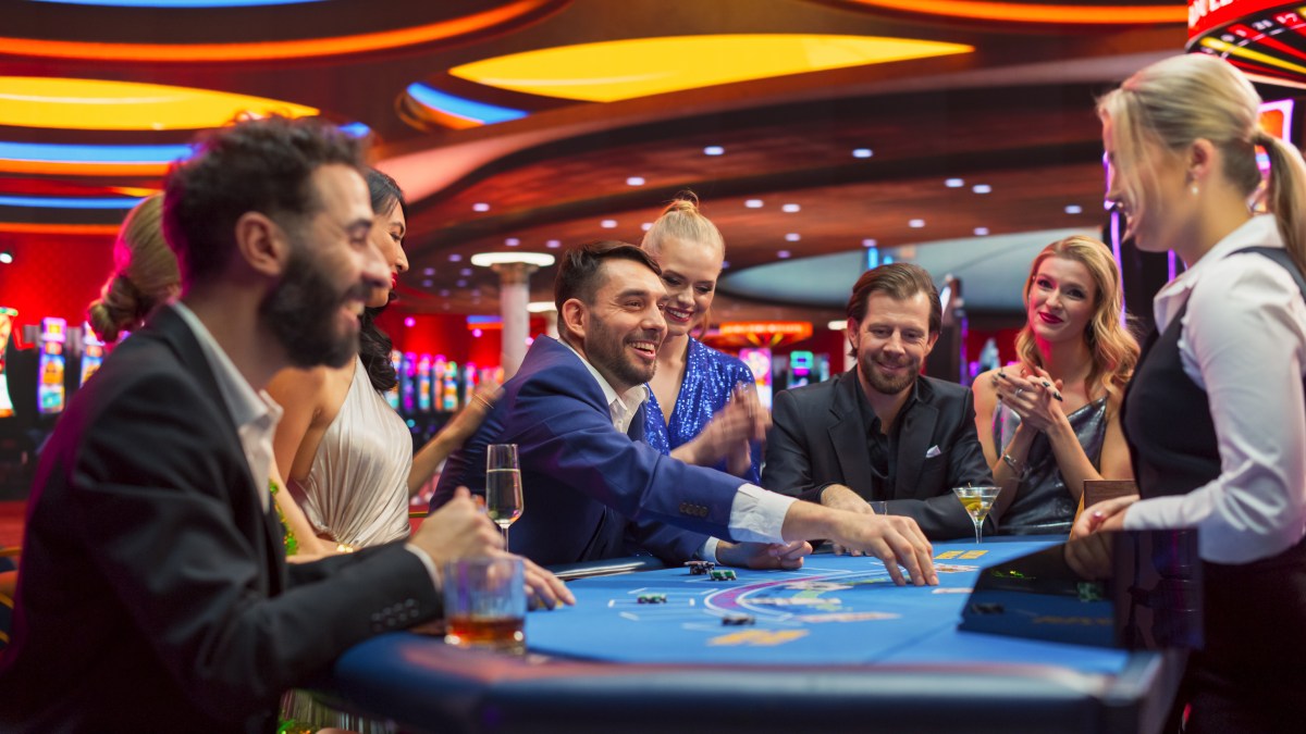NYC's Casino Craze: Who Will Win the Big Bucks?