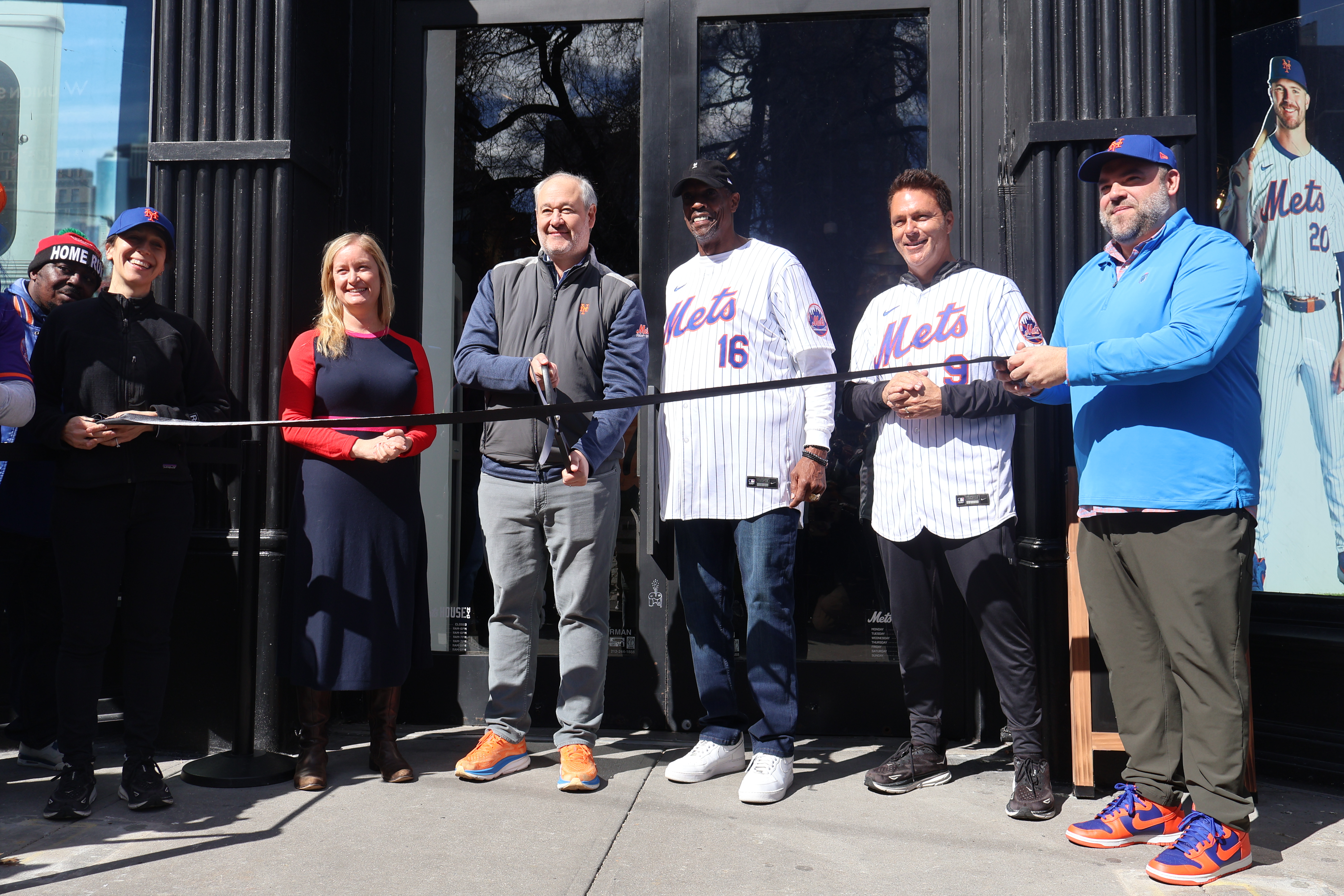 Mets House pop-up experience brings hype to Union Square 4 Mets House Zeile Gooden Havens