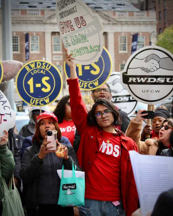 Barnes & Noble workers secure contracts that include major safety wins for retail workers, industry setting wages and healthcare.
